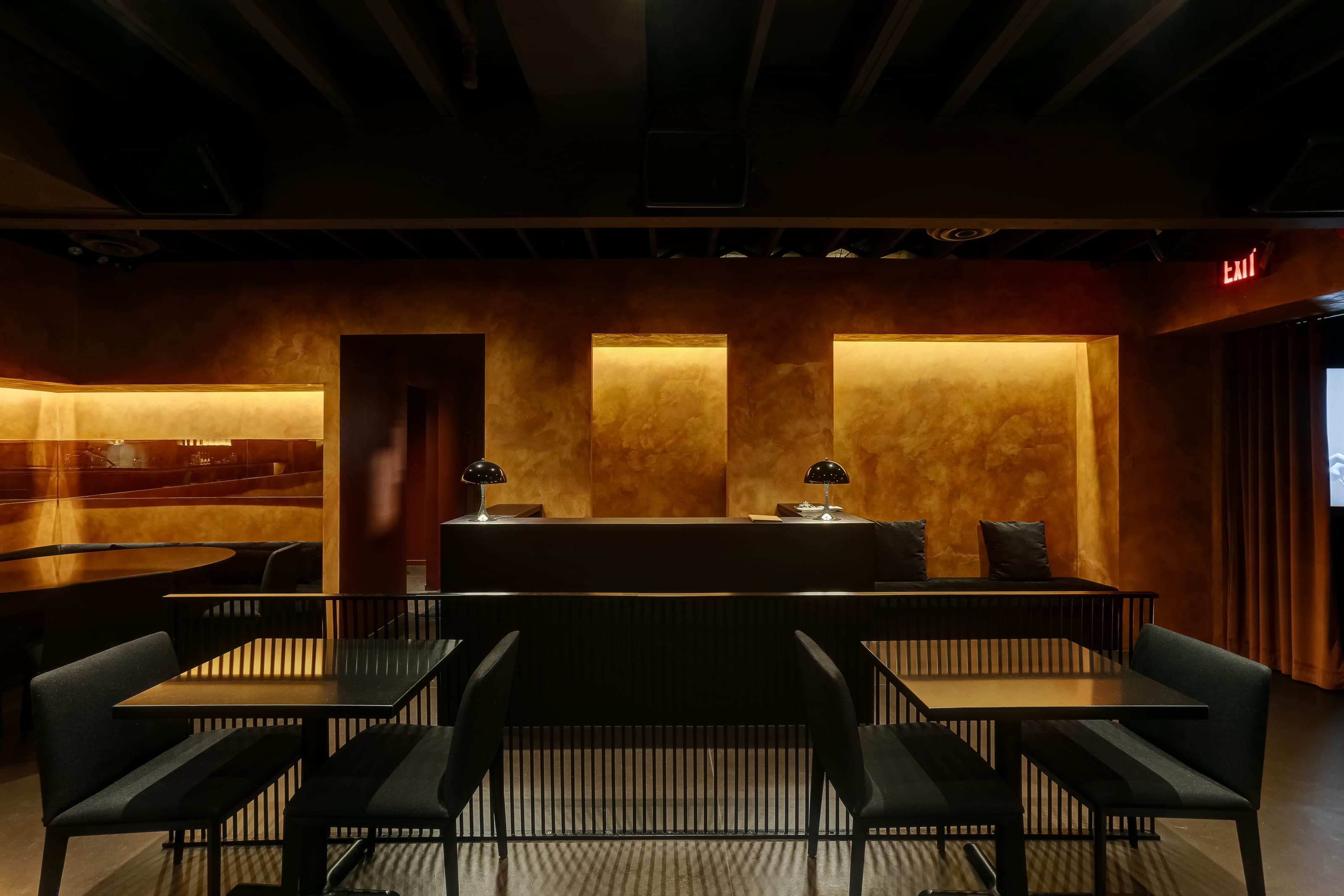 Premium Venetian plaster interior by House of Plaster